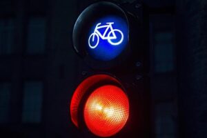 Proč nesmíme nasadit sněhové řetězy: Bezpečnostní rizika a pravidla 3 Proč nesmíme nasadit sněhové řetězy: Bezpečnostní rizika a pravidla