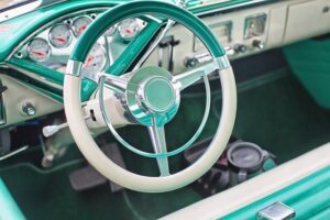 Sněhový pluh za auto: Praktické vybavení pro odhrnování sněhu 4 Sněhový pluh za auto: Praktické vybavení pro odhrnování sněhu